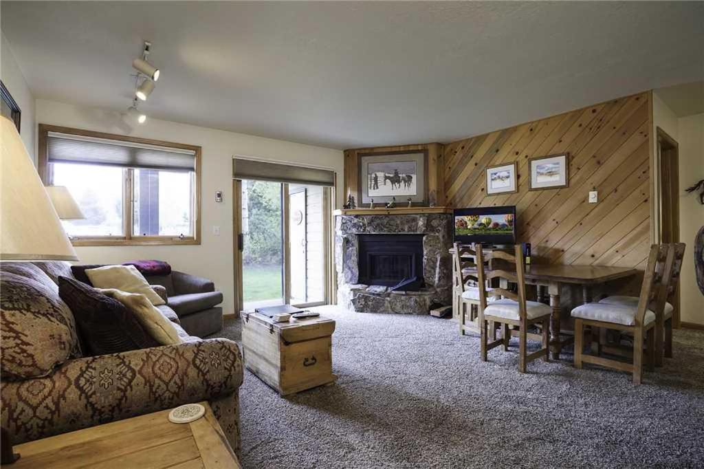 The Pines Condominiums Steamboat Springs Bagian luar foto